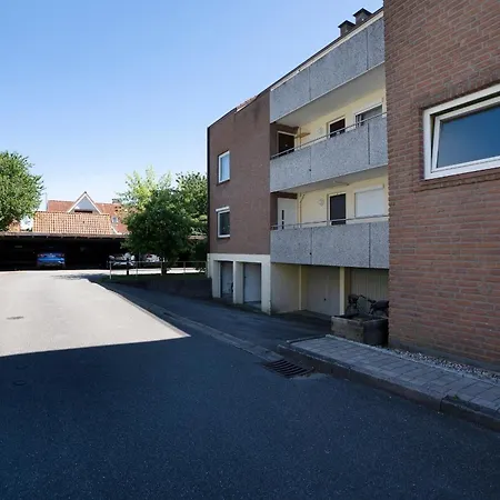 Waldstrasse 4 7 * Kellenhusen
