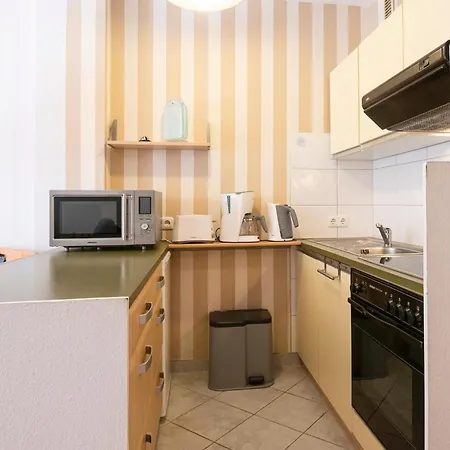 Apartment Waldstrasse 4 7