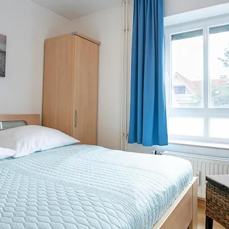 Apartament Waldstrasse 4 7 *
