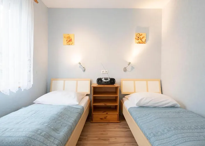 Waldstrasse 4 7 * Kellenhusen